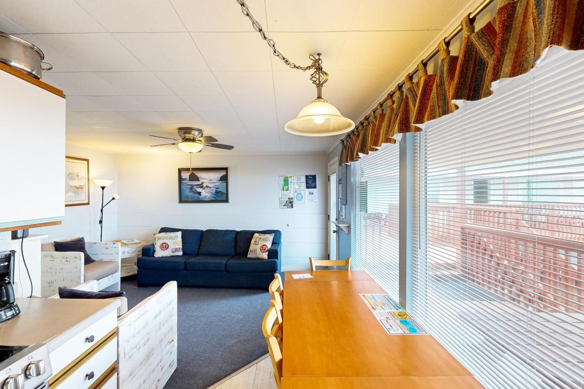 Getaway Oceanfront Lodging Rockaway Beach Ruang foto